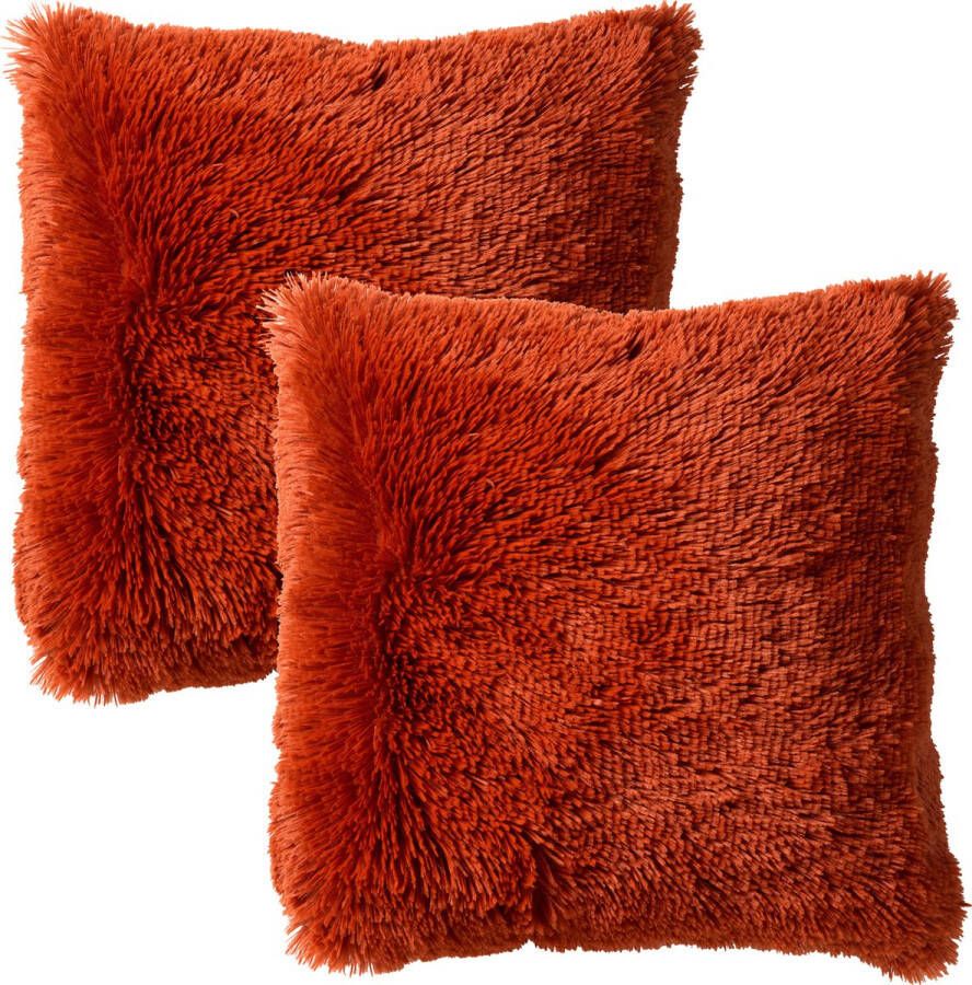 Dutch Decor Set van 2 Sierkussens FLUFFY- 45x45 cm Potters Clay oranje – unikleur – inclusief binnenkussens lekker zacht