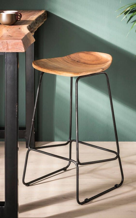 Duverger ® Ergonomic Barstoelen set van 4 houten zit ergonomisch massief acacia naturel zwart metalen frame