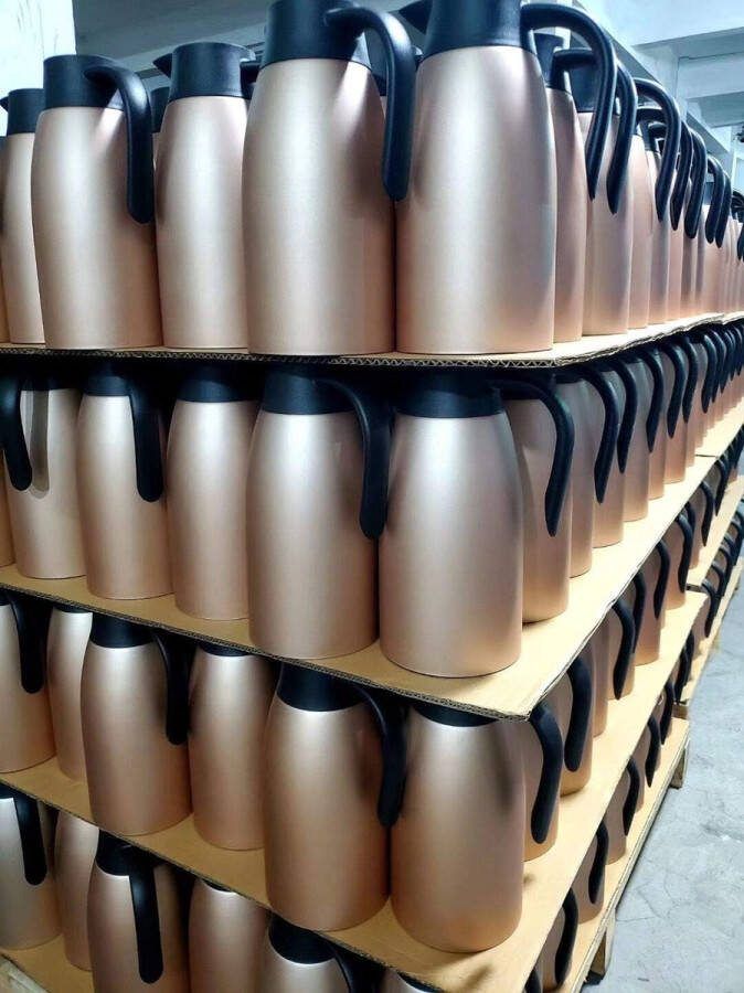 2L thermosfles roestvrij staal dubbelwandige vacuümisolatie koffiekan theepot koffiekan thermoskan voor thee of koffie druksluiting houdt dranken 24 uur koud en warm rosé goud