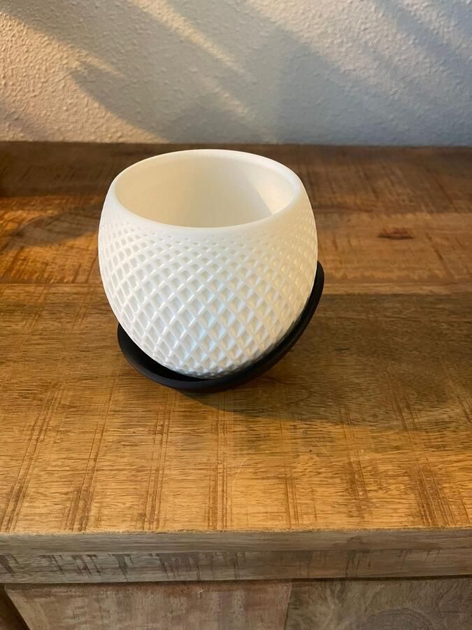 3D-geprinte Stijlvolle geometrische bloempot met bijpassende onderzetter