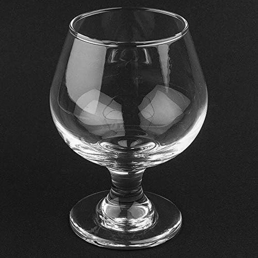 4 Kleine Cognacglazen Cognac Draaiset 200 ml per glas 11 8 cm hoog Glas: Diameter 8 5 cm Opening: Diameter 5 7 cm Set van 4