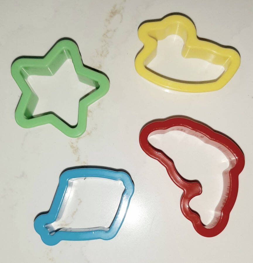 4 uitsteekvormen voor deeg koek koekjes bakvormpjes koekvormpjes thema zee: eend ster vis dolfijn uitsteekvormpjes figuurtjes klei bakken met kids