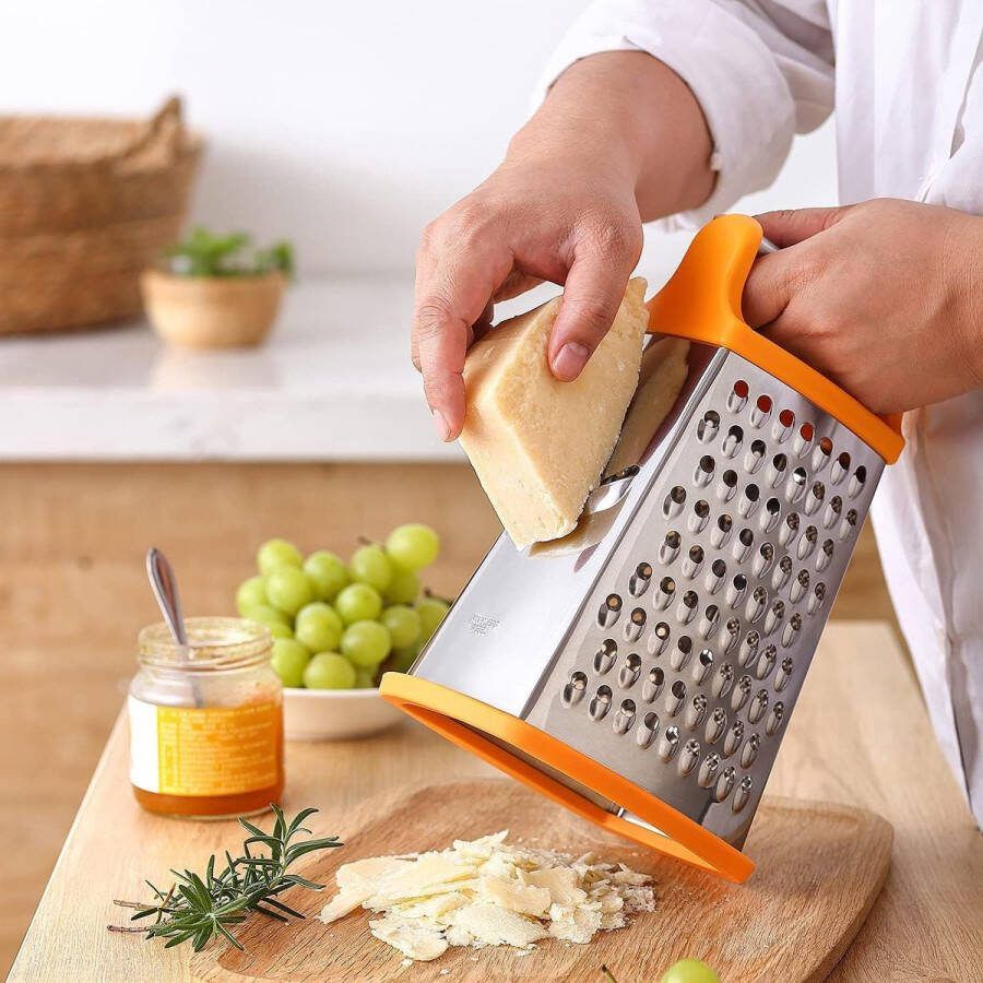 4-zijdige rasp van roestvrij staal keukenrasp voor grof en fijn raspen voor fruit groenten wortelen kaas vaatwasmachinebestendig oranje