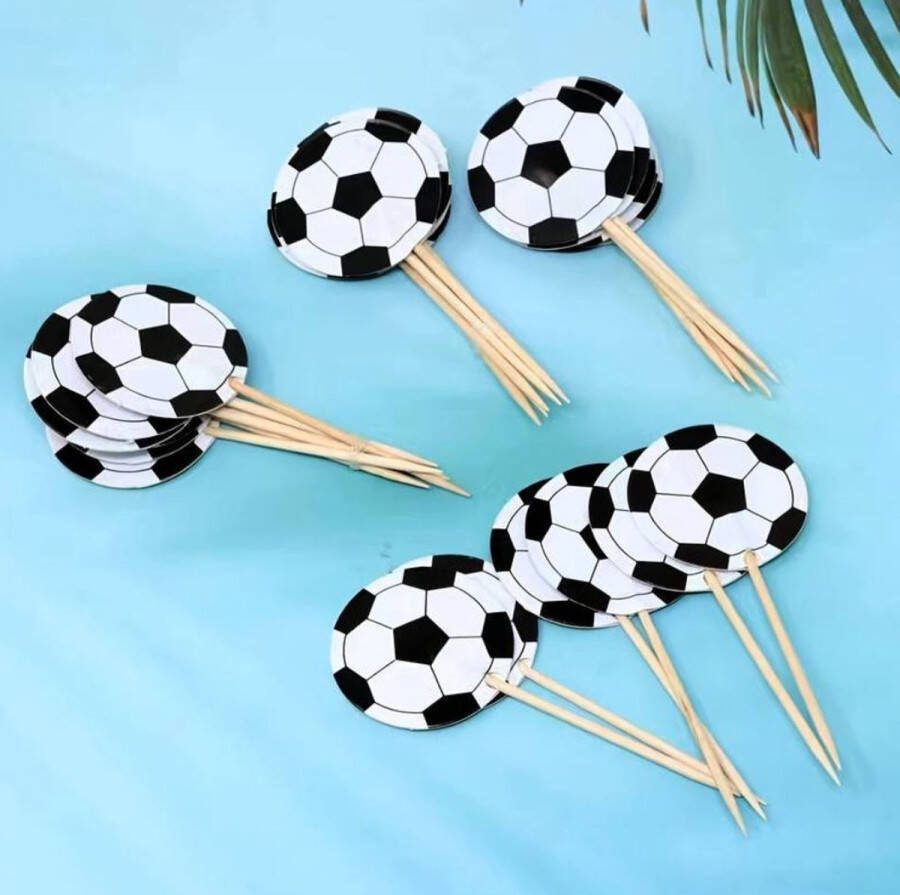 48 stuks cupcake toppers voetbal