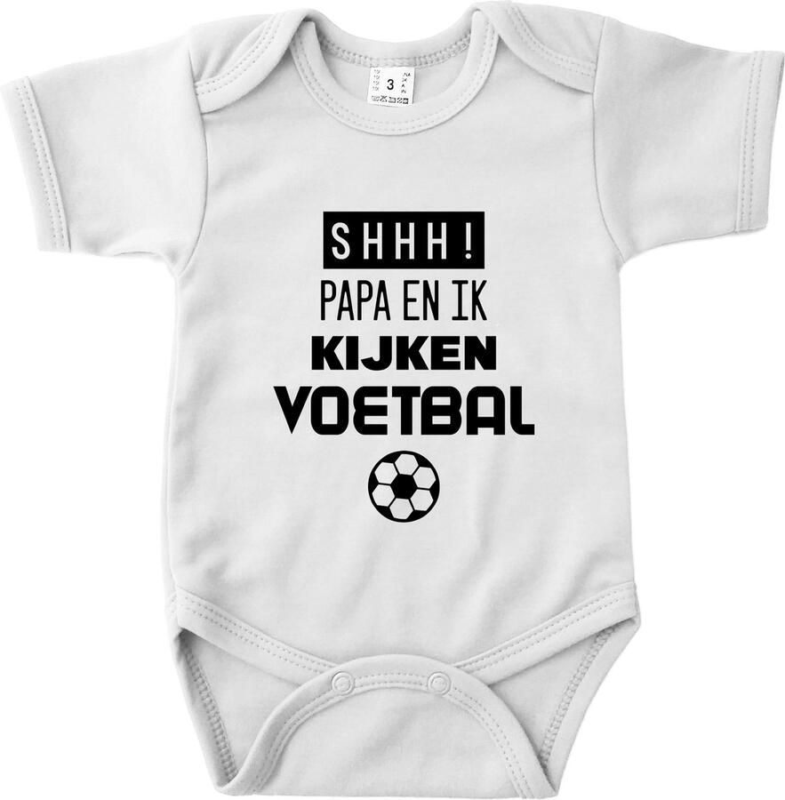 Baby rompertje tekst Shhh Papa en ik kijken voetbal Wit WK 2022 Hup Holland Hup Oranje Nederlands elftal Kraamcadeau Babyshower Zwanger Geboorte Romper