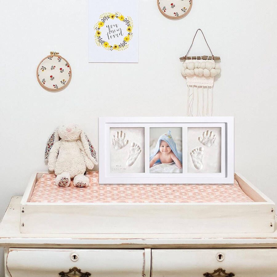 Babyhandafdruk en voetafdrukset fotolijst gipsafdruk voor babyhand en voet met echt houten fotolijst met houten stokken 2 verpakkingen witte klei letters en cijfers ook voor dieren