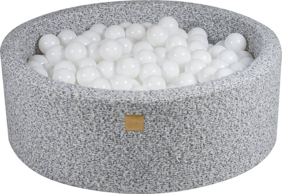 Ballenbak boucle ( teddy stof) 90 x 30 cm + 200 ballen