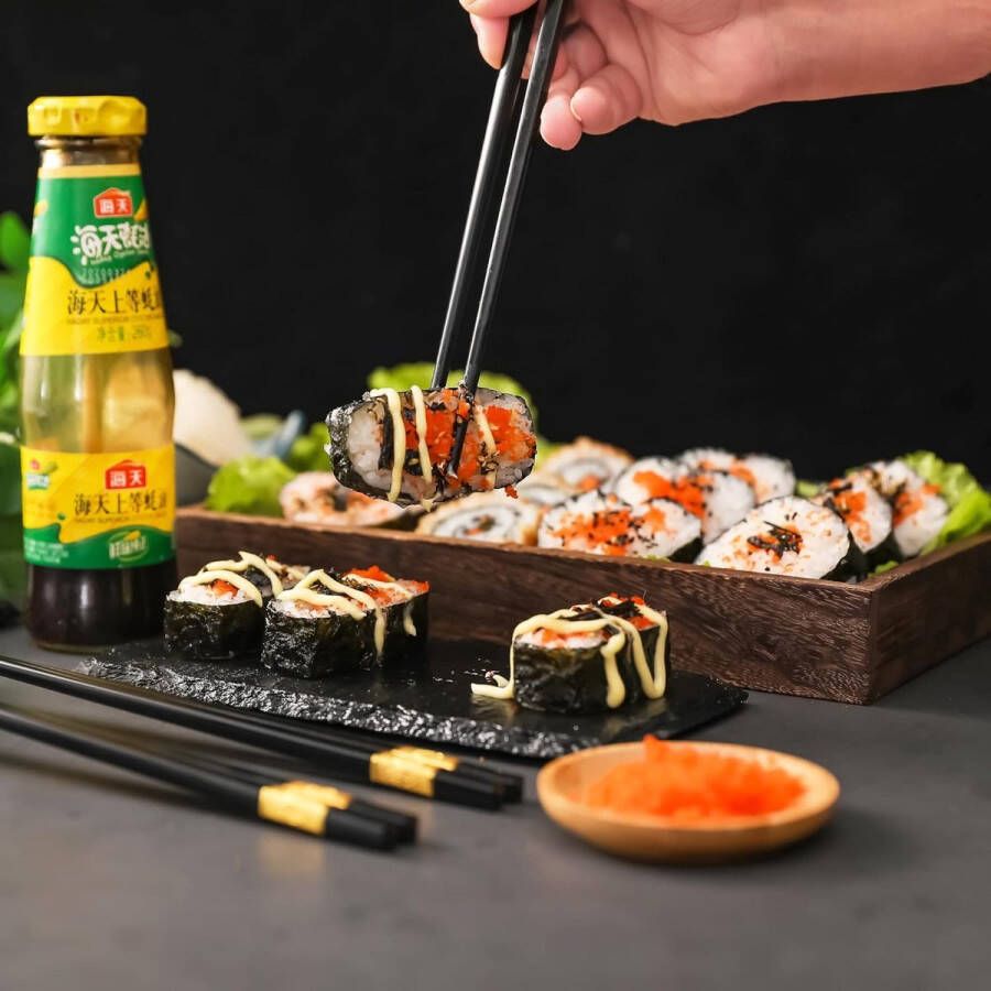 Complete sushi kit. Sushi maker professionele complete kit (15 stuks) Sushi maker bestaande uit professionele bamboe mat mes nigiri en onigiri vormen eetstokjes lepel en mixer