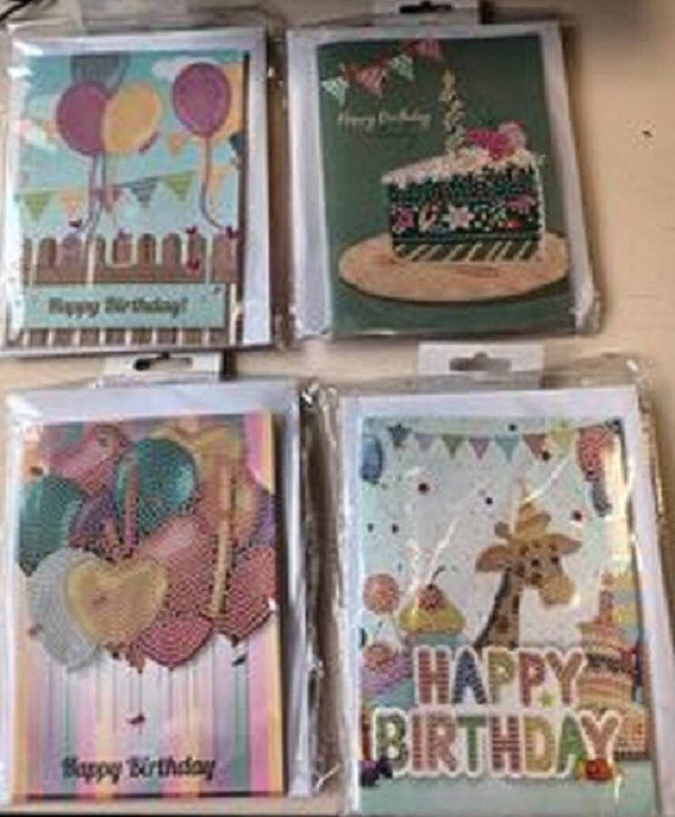 Diamond painting Set van 4 verjaardagskaarten Wenskaart voor een gedeelte te painten VERJAARDAG