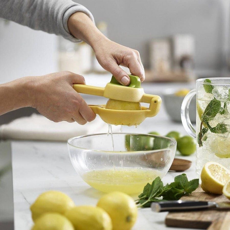 Dual-Action Citrus Juicer Lemon Lime Orange Juicer JuiceMax 4