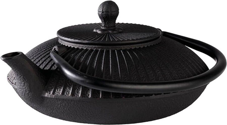 Gietijzeren theepot met theezeefje ideaal voor 2-3 kopjes afmetingen: 18 x 195 cm hoogte: 15 cm 0.8 l zwart