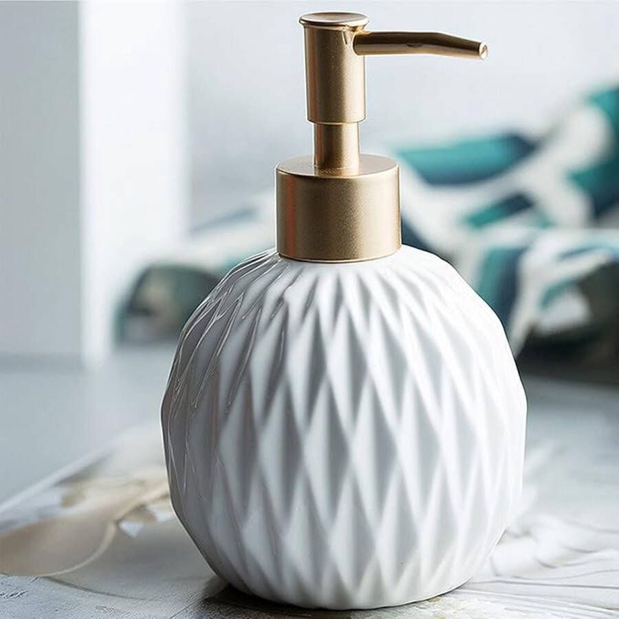 Gouden zeepdispenser voor badkamer reliëfzeepdispenser voor keukengootsteen 400 ml 13 5 oz navulbare vloeibare handzeepdispenser met gouden pomp (wit)