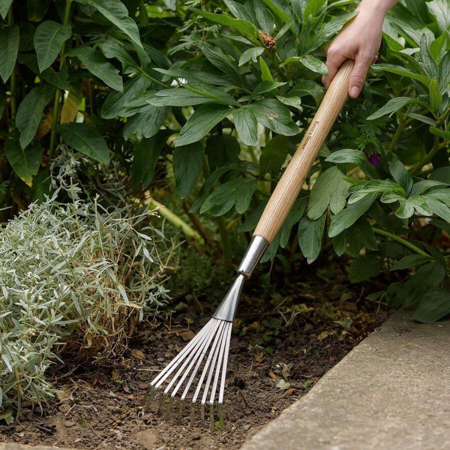 Handbezem lang waaierbezem roestvrij staal bladeren verwijderen hark lengte 625 cm met essenhouten steel