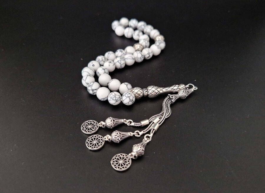 Handgemaakte natuursteen tesbih met Klauw tassel 925 zilver Howlite Wit met 925 Zilver Kwastjes Cirkels Aantal kralen 33 Diameter kralen 8MM