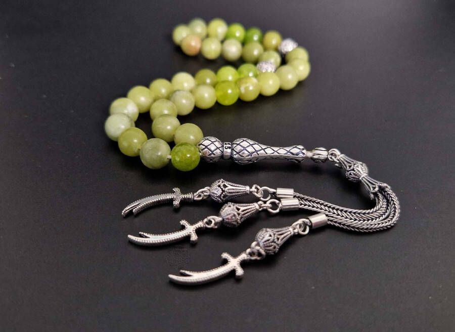 Handgemaakte natuursteen tesbih met Klauw tassel 925 zilver -Kraal Koreaanse jade met 925 Zilver Kwastjes Zwaarden Aantal kralen 33 Diameter kralen 8MM