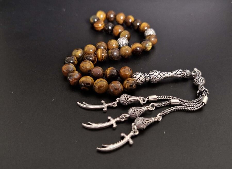 Handgemaakte natuursteen tesbih met Klauw tassel 925 zilver Tijgeroog met 925 Zilver Kwastjes Zwaarden Aantal kralen 33 Diameter kralen 8MM