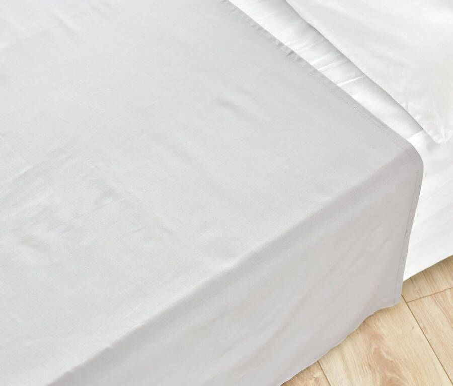 Hoeslaken zacht en onderhoudsvriendelijk hoeslaken gemaakt van 100% katoen zonder elastische band handdoek verkrijgbaar in vele maten en kleuren. Maat: 150 x 250 cm Zilver Grijs