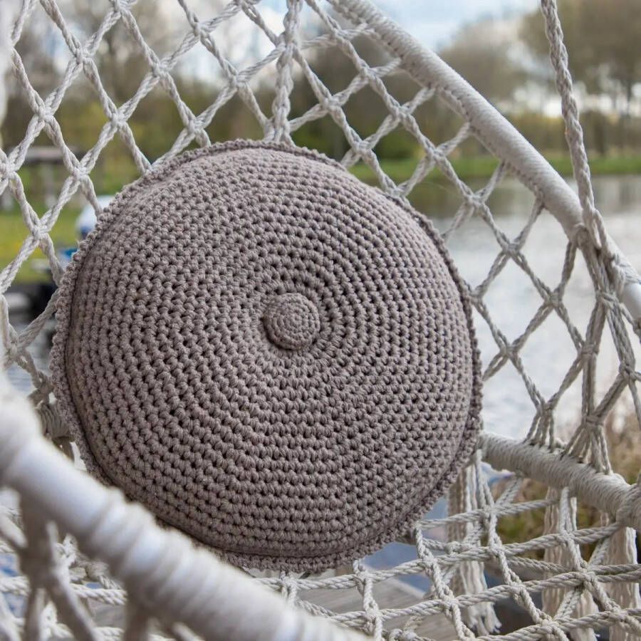 Hoooked DIY Haakpakket Rond kussen Taupe