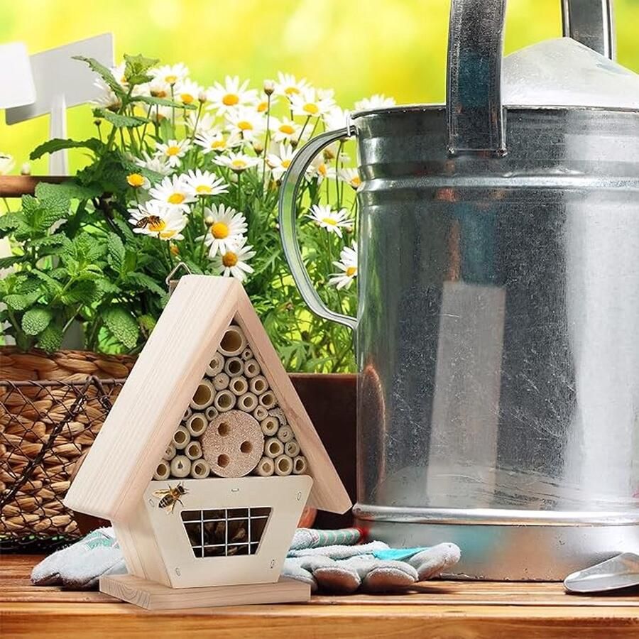 Insectenhotel Design insectenhotel met natuurlijke materiaal Voor bijen lieveheersbeestjes en vlinders Om op te hangen 19 x 15 x 8 cm