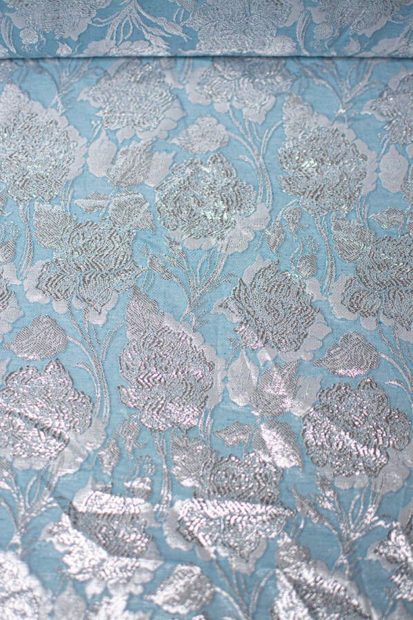 Jacquard lichtblauw met zilveren bloemen 1 meter modestoffen voor naaien stoffen