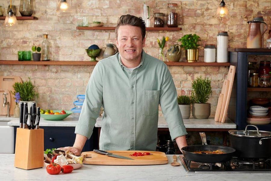 Jamie Oliver schilmes 7 cm hoge snijprestaties en onmiskenbaar design