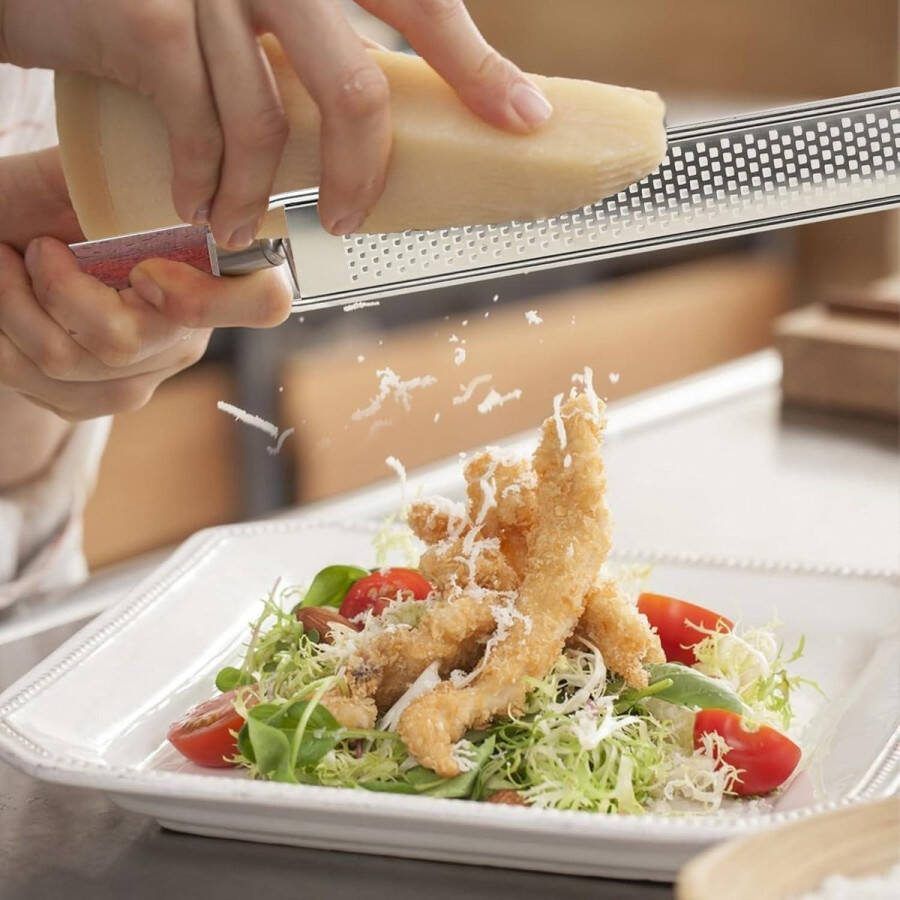 Kaasrasp Parmezaanse rasp citroenrasp keukenrasp roestvrij staal siliconen handvat beschermende afdekking Zwart set van 2