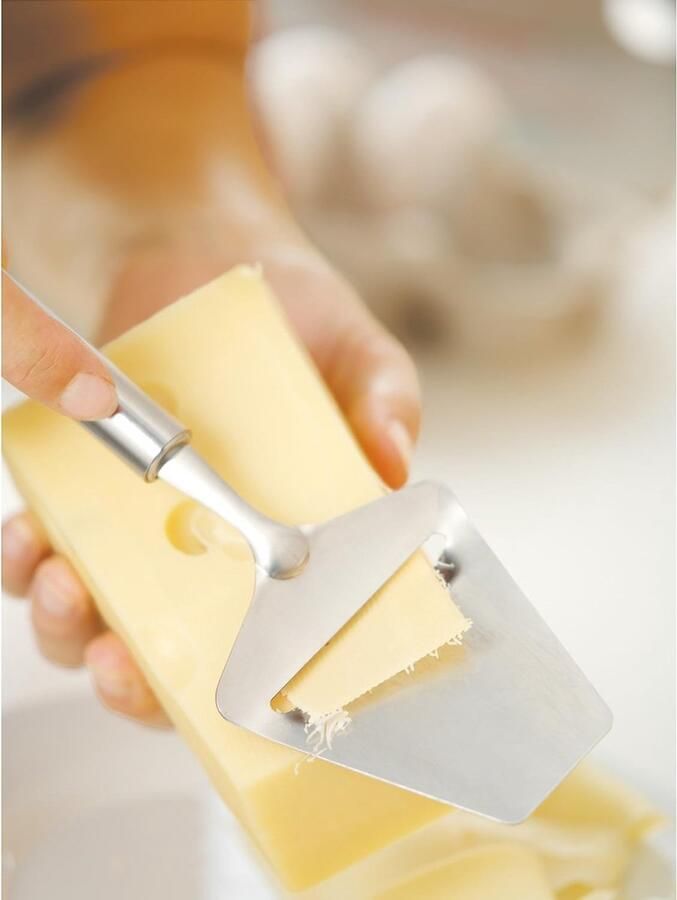 Kaasschaaf 24 cm RVS gedeeltelijk gematteerd Vaatwasmachinebestendig & Pizzasnijder 19 8 cm Cromargan RVS gedeeltelijk mat Vaatwasmachinebestendig