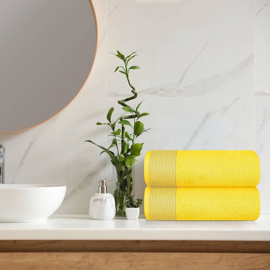 Katoenen set van 2 extra grote badhanddoeken 100 x 150 cm grote badhanddoeken ultra absorberend compact sneldrogend en licht geel