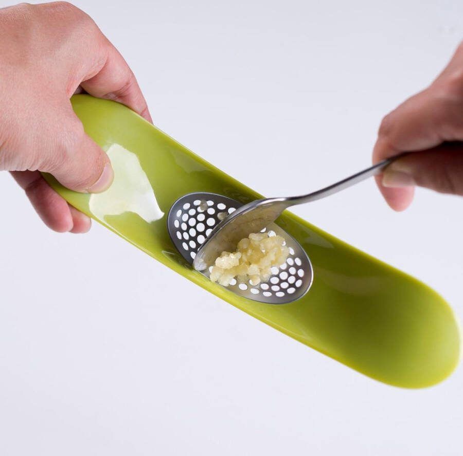 Knoflookpers Groene Rocker RVS Keukenhulpje met Handvat knoflookpers