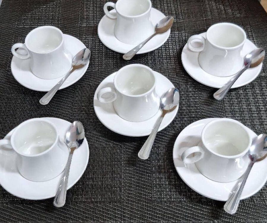 Koffiekopjes en schoteltjes van wit keramiek set van 6 met metalen koffielepels moderne koffieset voor espresso solo cadeauset met 6 kopjes koffiekopjes set van 6
