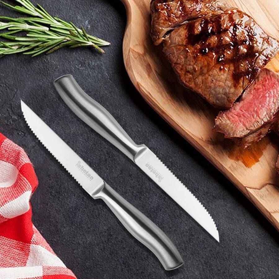 Koolstofrijke roestvrijstalen gekartelde steakmessen set van 6 nooit slijpen vaatwasmachinebestendig 23.5 cm