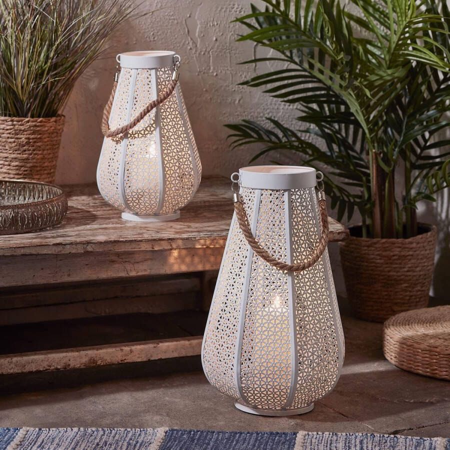 Lights4fun Set van 2 witte lantaarns met TruGlow led-kaarsen timer net buiten tuindecoratie balkon [Energieklasse A++]