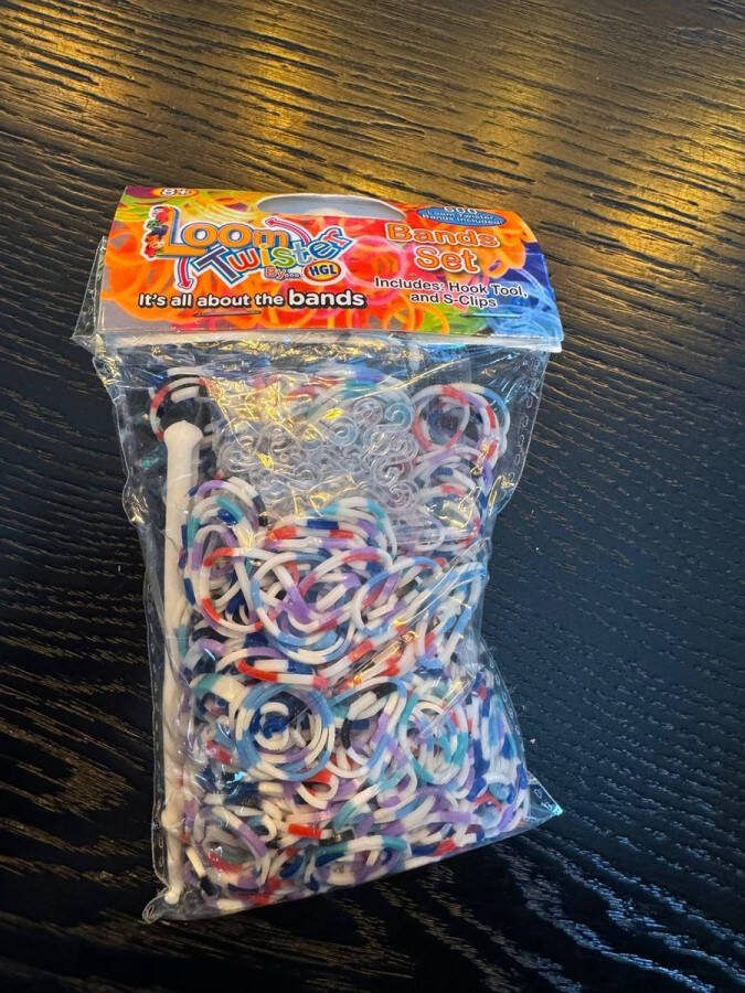 Loom Bandjes Gestreept Zwart Wit Blauw Paars Rood 600 stuks Loombandjes Loom Twister Loomelastiekjes Elastiekjes Inlcusief S-Clips Haakjes