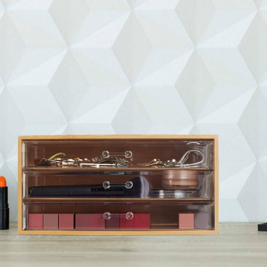 Makeup organizer