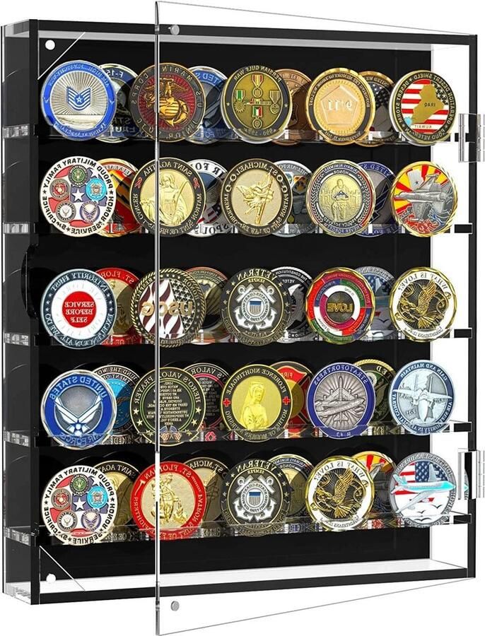 Muur Display Case Acryl Militaire Uitdaging Muntenhouder Verwijderbare Planken Magnetische Deur 45 Militaire Medailles Poker Chip