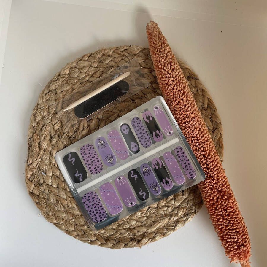 NailWrapz Twilight Violet Nagel wraps nagelstickers- geen UV lamp nodig Thuis manicure