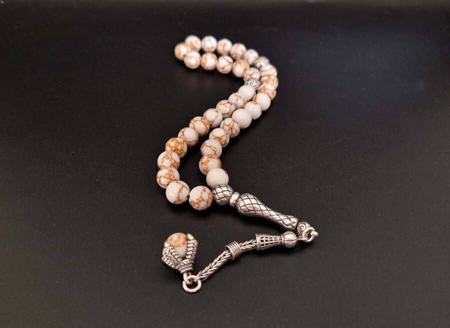 Natuursteen tesbih met Klauw tassel 925 zilver -Wit howliet gesponnen goud Aantal kralen 33 Diameter kralen 8MM