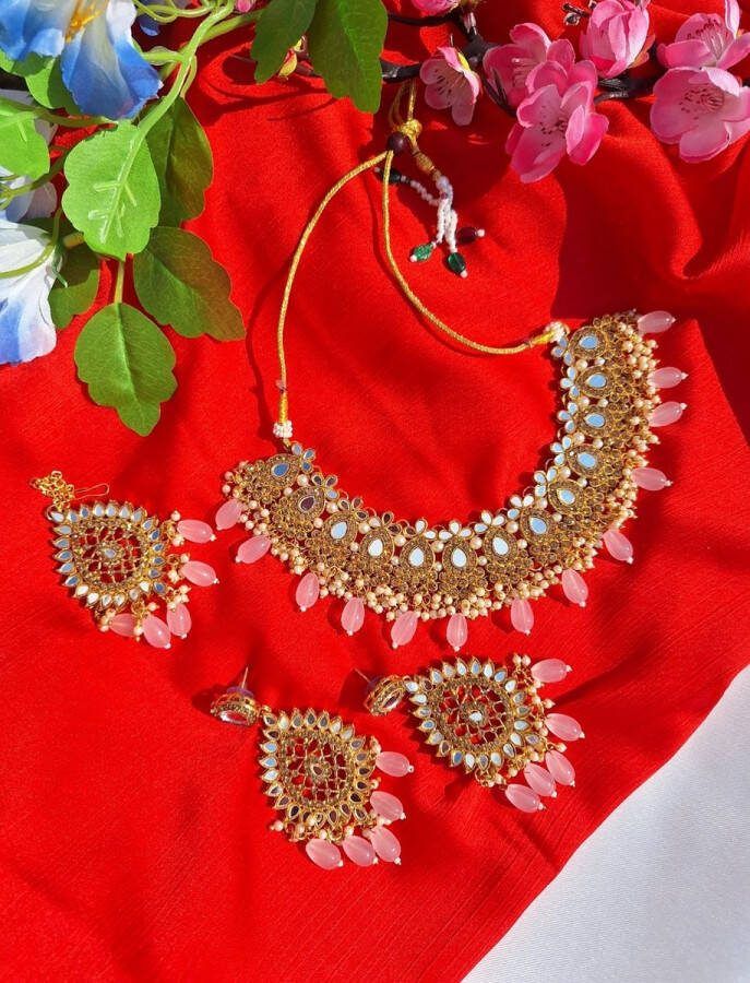 PARTY WEAR NECKLACE SET WITH EARRING AND HEAD ORNAMENT COLOR- BABY PINK length 35 cm has adjustable chain