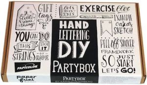 Partybox 'Handlettering' Paperfuel + 1 x A5 Handlettering Oefenblok Kerst Editie