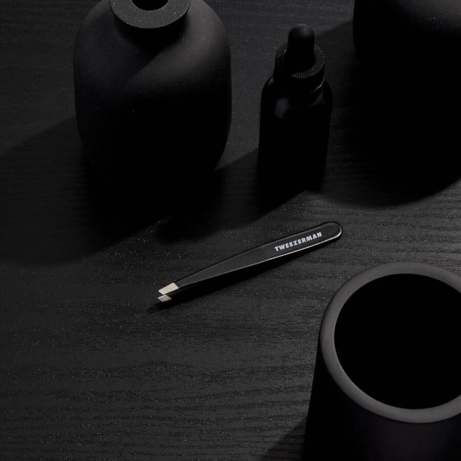 Perfecte wenkbrauwen epileren met schuine punt roestvrij staal zwart GEAR heren pincet