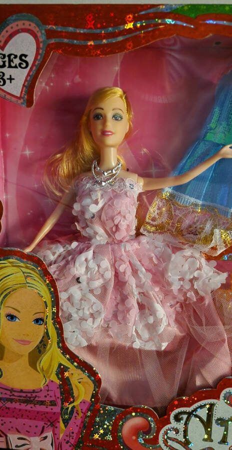 Pop met 16 jurkjes roze Jurkjes -modepop met garderobe Poppenkleertjes Geschikt voor 30 cm Poppen -sinterklaascadeau- kerstcadeau cadeautje