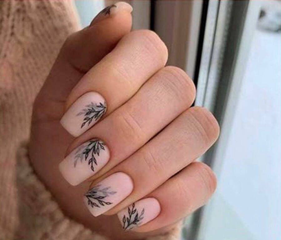 Press On Nails Nep Nagels Nude Wit Floral Short Oval Manicure Plak Nagels Kunstnagels nailart Zelfklevend 35W
