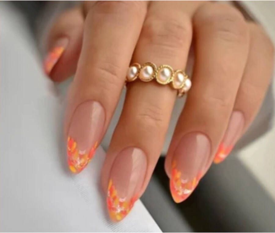 Press On Nails Nep Nagels Oranje Floral Almond Manicure Plak Nagels Kunstnagels nailart Zelfklevend
