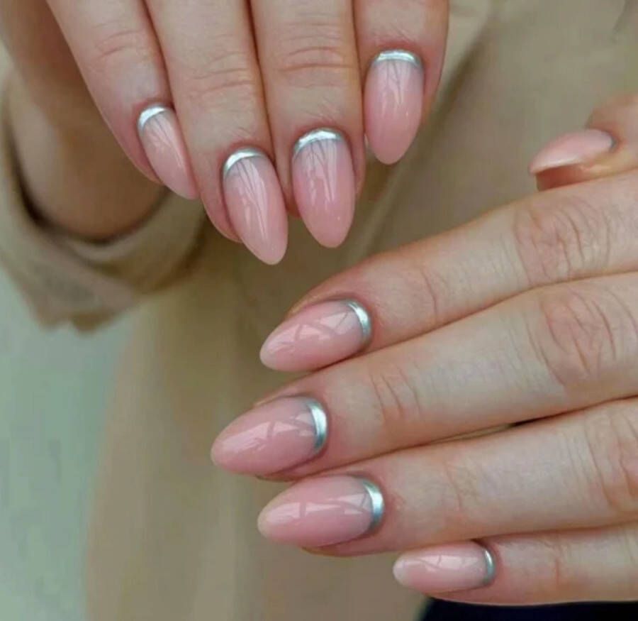 Press On Nails Nep Nagels Roze Silver Almond Manicure Plak Nagels Zilver Kunstnagels nailart Zelfklevend