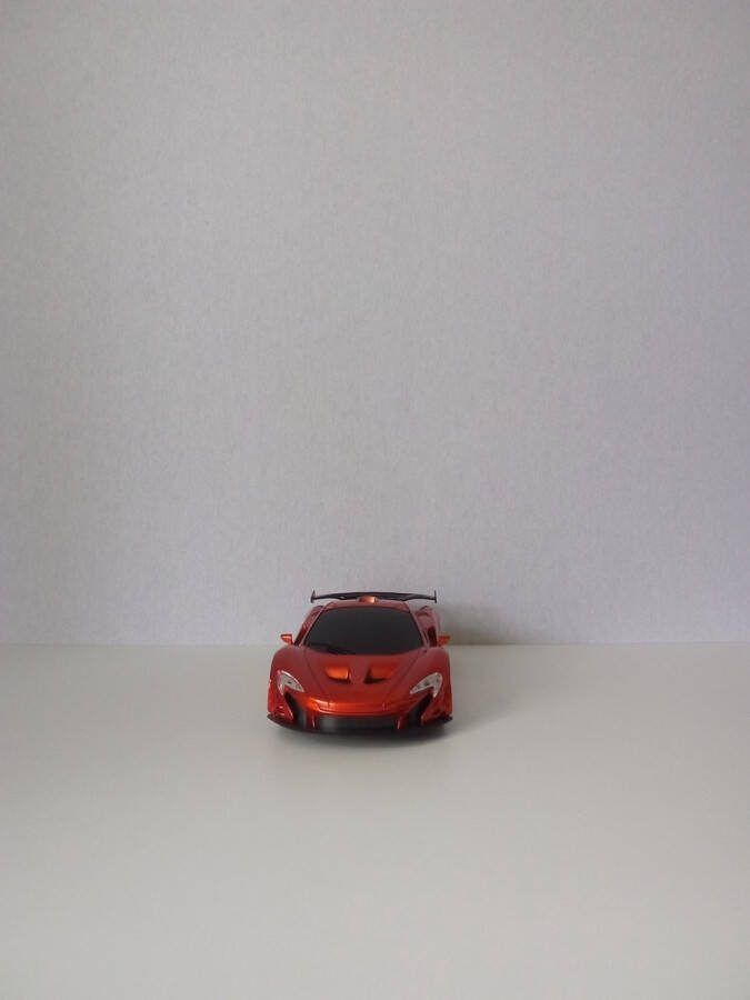 Radiografische voertuigen rc auto de auto heeft een accu en led koplampen bestuurbare auto