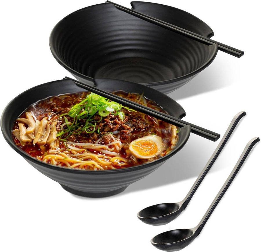 Ramen Bowl Set van 2 1000 ml Vaatwasmachinebestendig Durable Plastic Ramen Bowls Soup Salad Rice Pasta Matching Spoons Chopsticks Black Kommenset