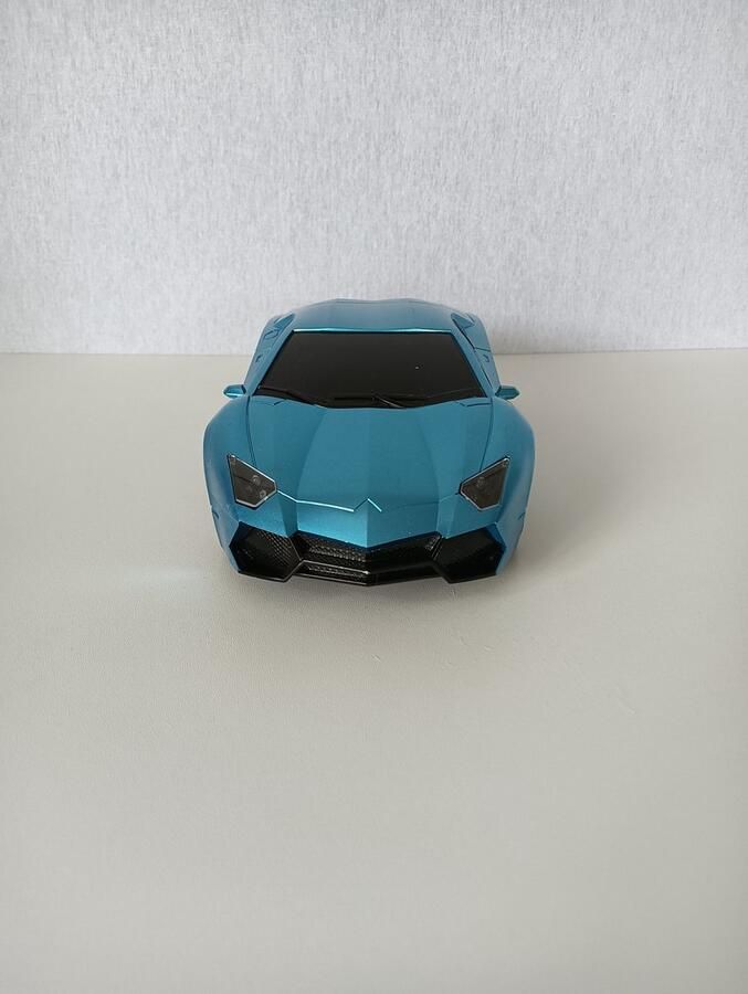 Rc auto Radiografische voertuig de auto heeft een accu en led koplampen bestuurbare auto prachtige blauwe kleur scale 1:14
