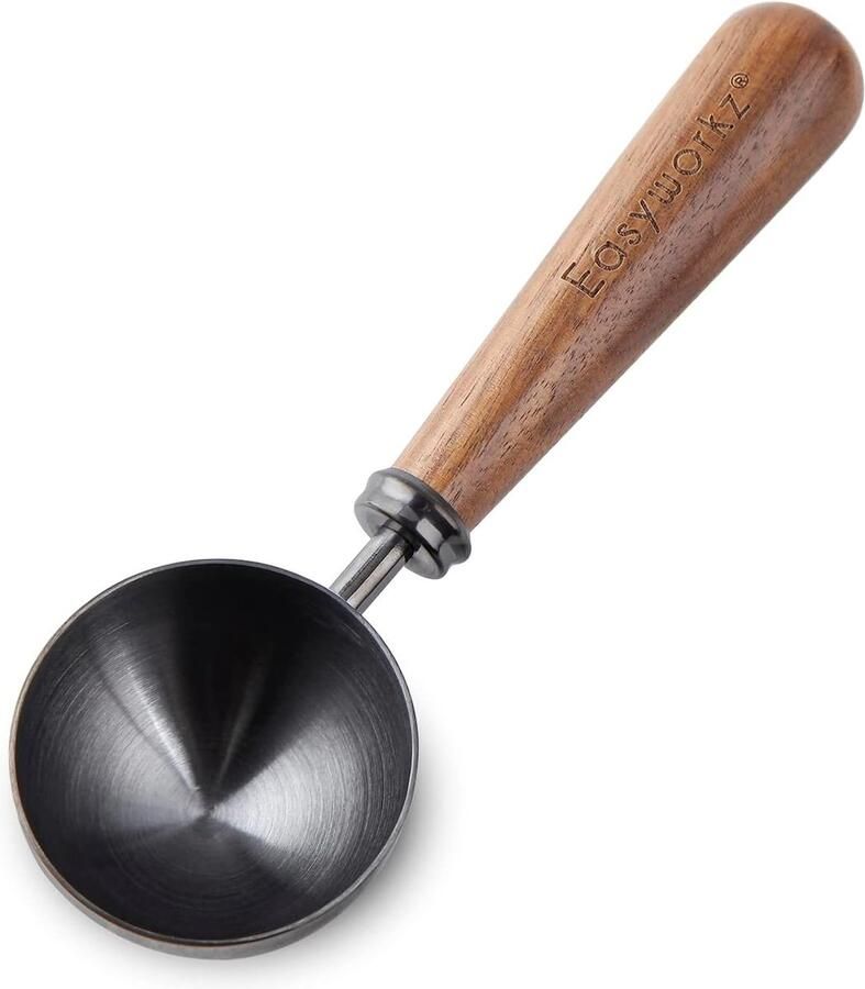Retro koffielepel van roestvrij staal met zwart walnotenhandvat 10 g maatlepel voor koffiebonen of thee zwart Retro koffielepel gemaakt van roestvrij staal met een zwart walnotenhandvat 10 g maatlepel geschikt voor koffiebonen of thee zwart