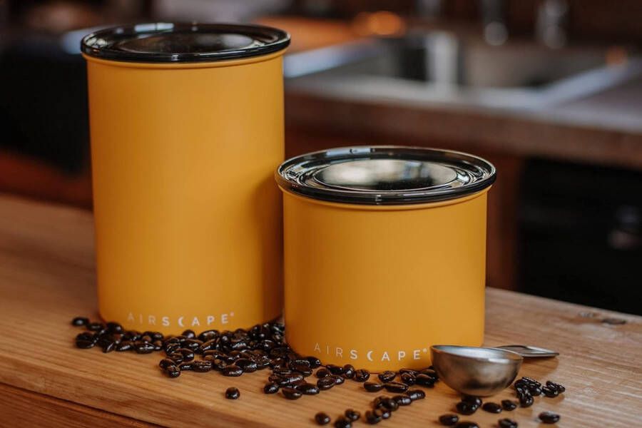 Roestvrijstalen koffiebus voedselopslagcontainer Gepatenteerd luchtdicht deksel overtollige lucht eruit duwen en versheid behouden (klein matgeel)