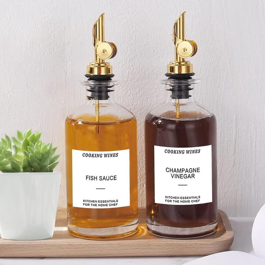 Set van 2 azijn en olieflessen doseerfles glazen olijfoliedispenser siroopdispenser glazen oliereservoir met schenktuit van roestvrij staal trechter etiketten voor keuken olie azijn (350 ml)